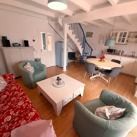 Elliana - Apartment